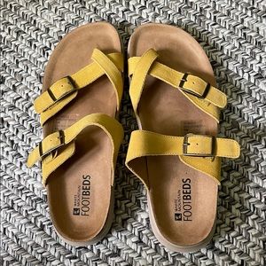 Footbeds Women's Sandal - Yellow 10M by White Mountain